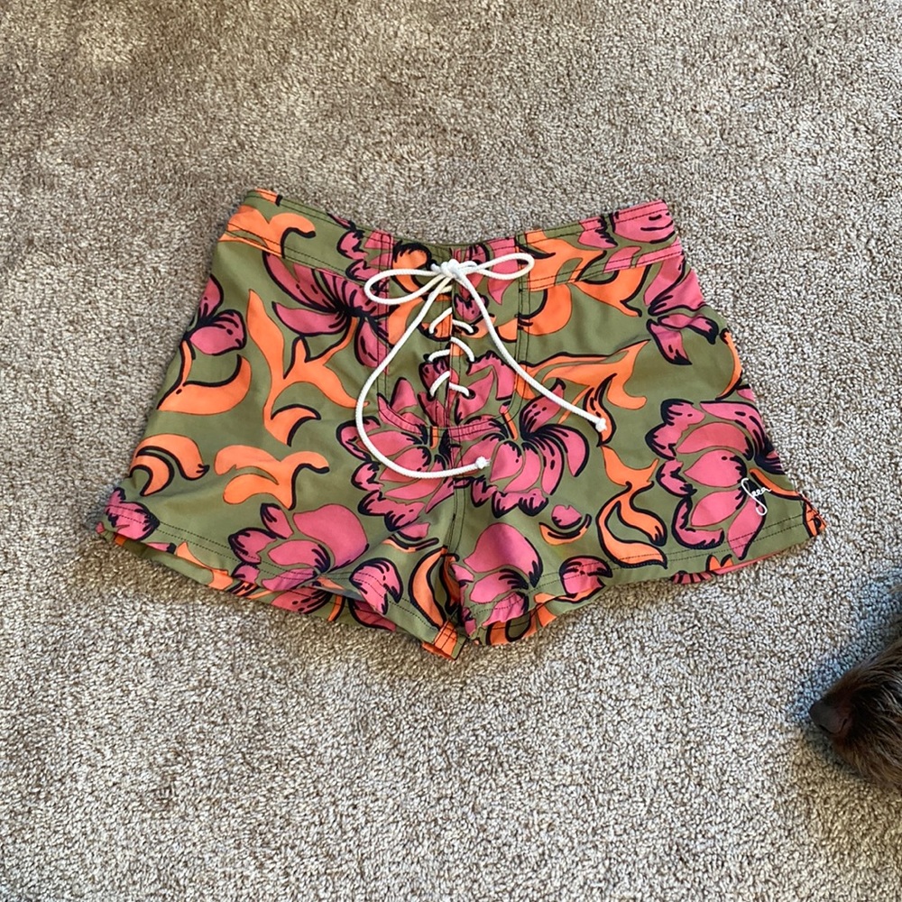 The Seea - Lulu Shorts - Freya Print - Size Medium